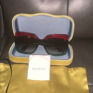 Gucci sun glasses